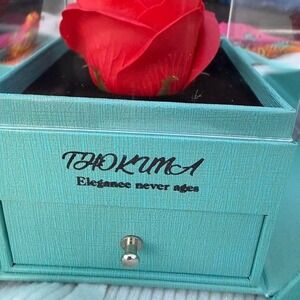 Blue flower box for storing jewelry Tiffany Blue